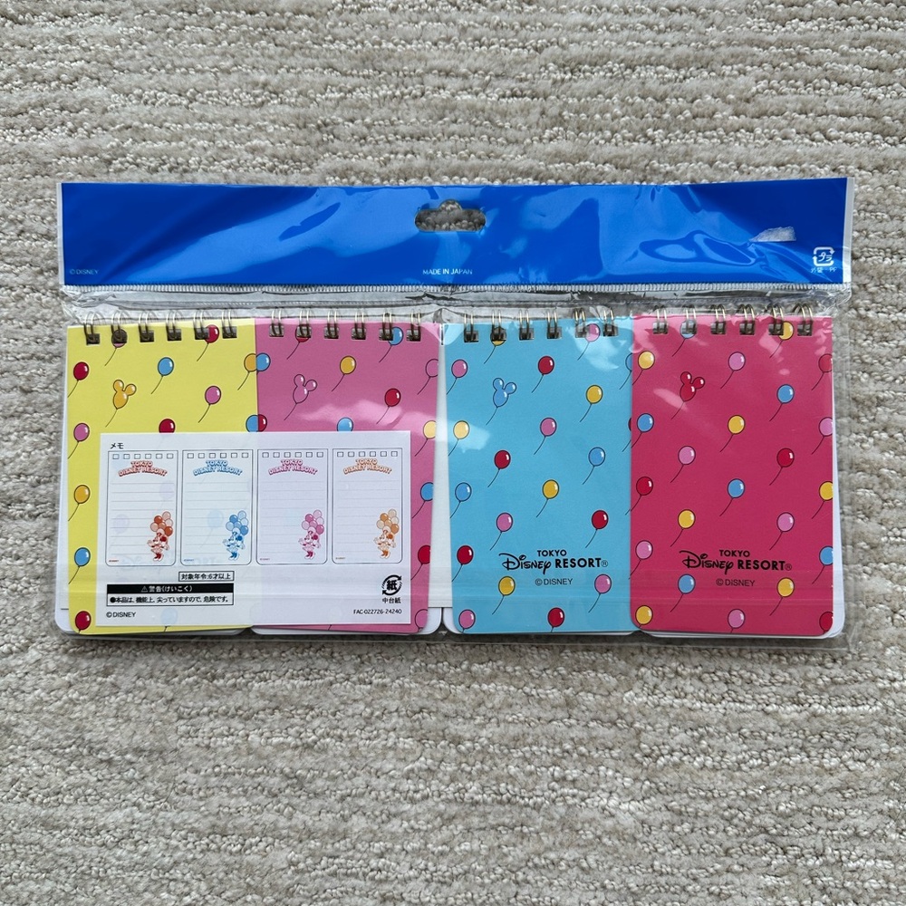 Tokyo Disney Resort Minnie Mouse Notepad Set - Picture 2 of 4